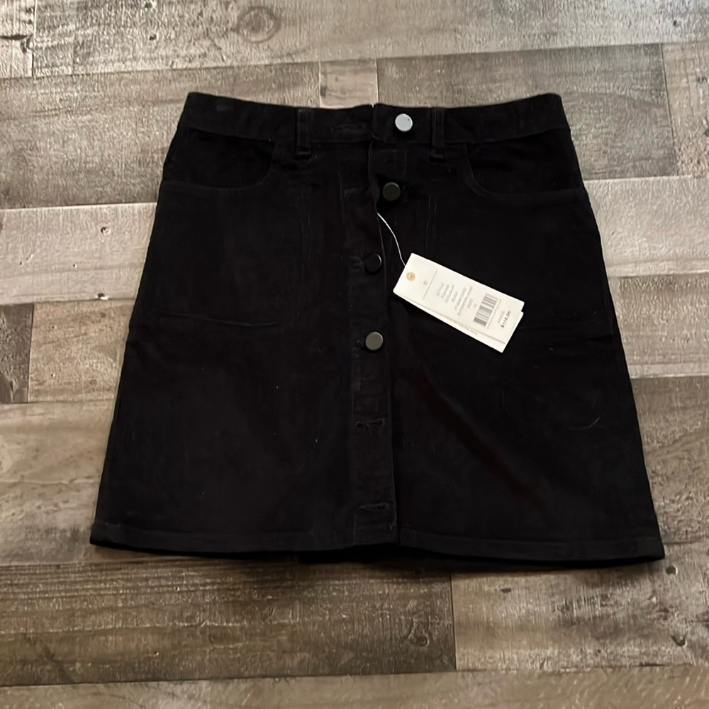 French Connection Black Baby CordButton Front A-Line Mini Skirt  NWT SZ 2 1012